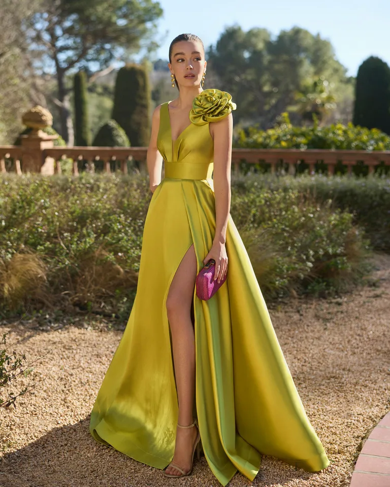 Vestido fiesta marfil 2026