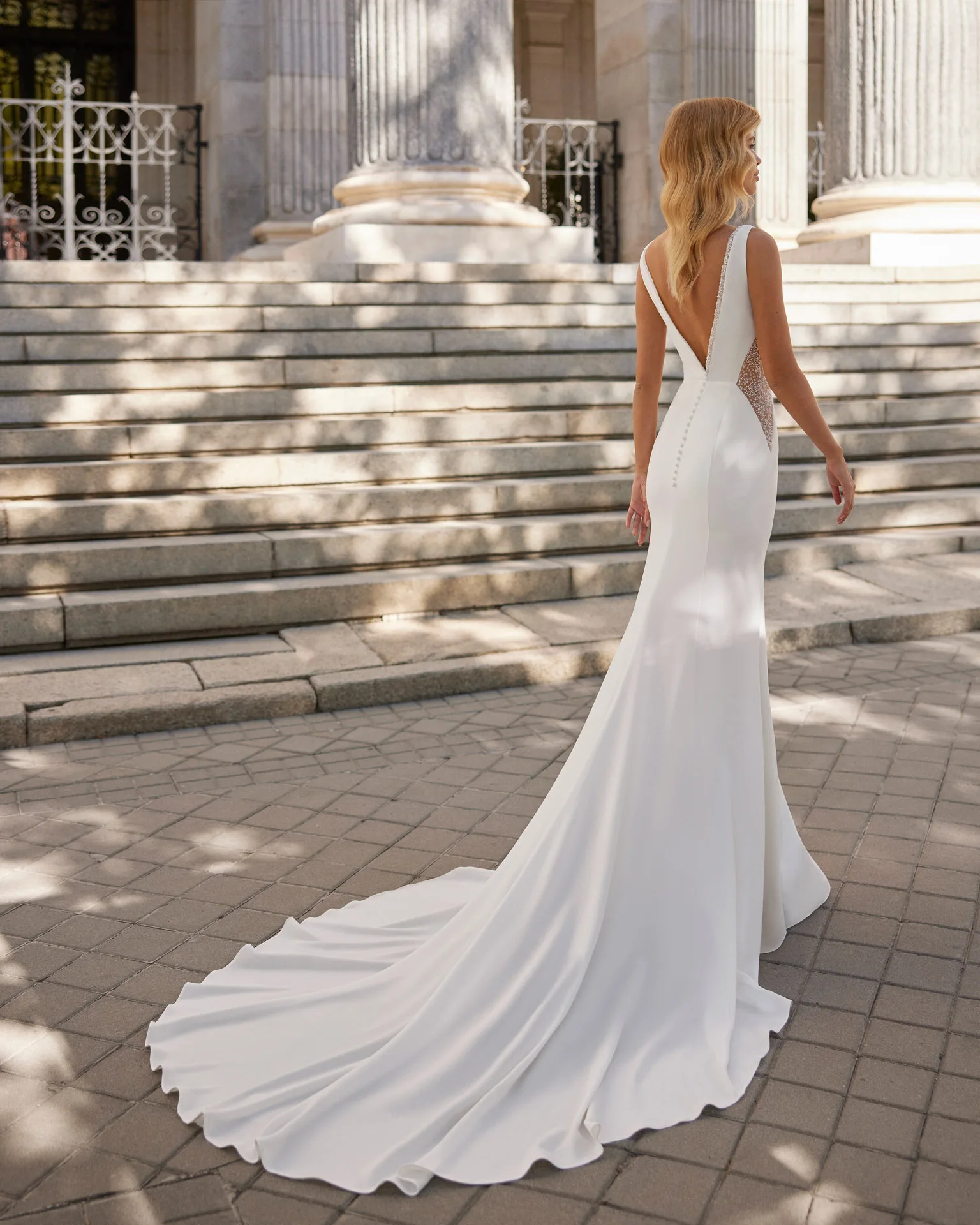9s06 Sagen Luna Novias 2